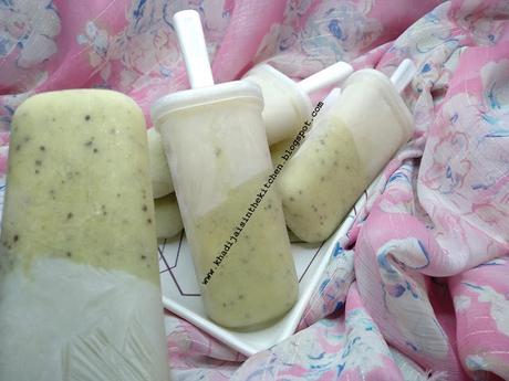 SUCETTES GLACÉES AU KIWI ET AU LAIT DE NOIX DE COCO / KIWI AND COCONUT MILK POPSICLES / PALETAS DE KIWI Y LECHE DE COCO / مصاصات الكيوي و حليب جوز الهند المجمدة: