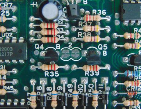 Disquetera Commodore 1541: Electrónica