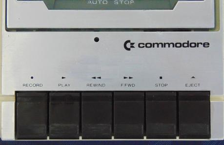 Commodore 64C: Datassette 1530 C2N-B Modelo 2 Commodore 64C: Datassette 1530 C2N-B Modelo 2