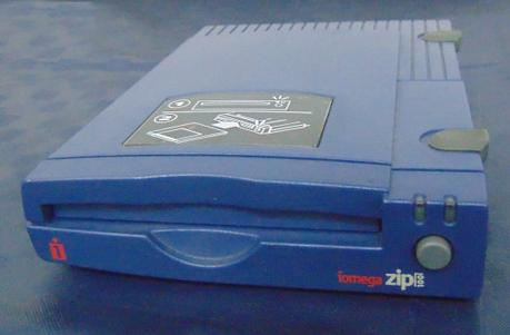 Iomega Zip 100 MB Puerto Paralelo Iomega Zip 100 MB Puerto Paralelo