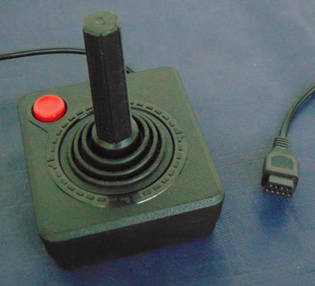 Atari 2600 Jr: Clon Kingsway Atari 2600 Jr: Clon Kingsway