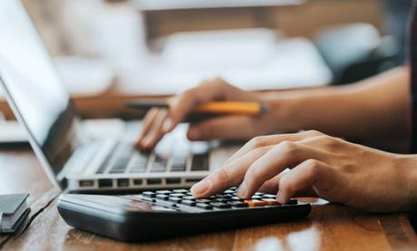 ¿Cómo se calcula la cuota a pagar por los autónomos con el nuevo sistema?