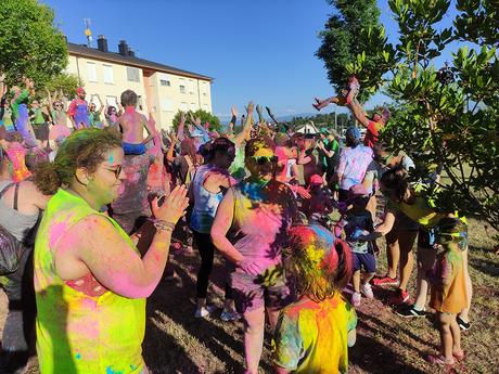 Tarde Multicolor en el día grande de las fiestas de Santa Ana en Cabañas Raras 33
