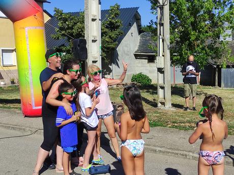 Tarde Multicolor en el día grande de las fiestas de Santa Ana en Cabañas Raras 3