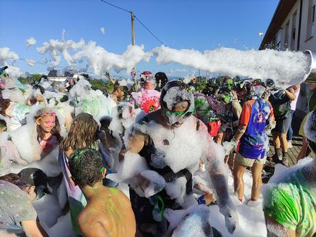 Tarde Multicolor en el día grande de las fiestas de Santa Ana en Cabañas Raras 29