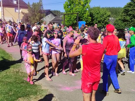 Tarde Multicolor en el día grande de las fiestas de Santa Ana en Cabañas Raras 1