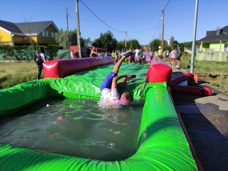 Tarde Multicolor en el día grande de las fiestas de Santa Ana en Cabañas Raras 20
