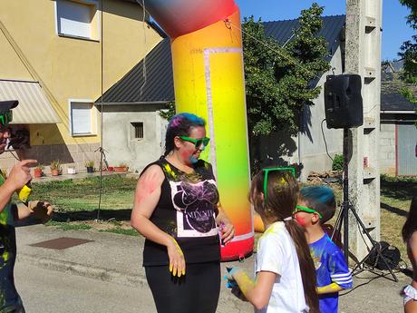 Tarde Multicolor en el día grande de las fiestas de Santa Ana en Cabañas Raras 4