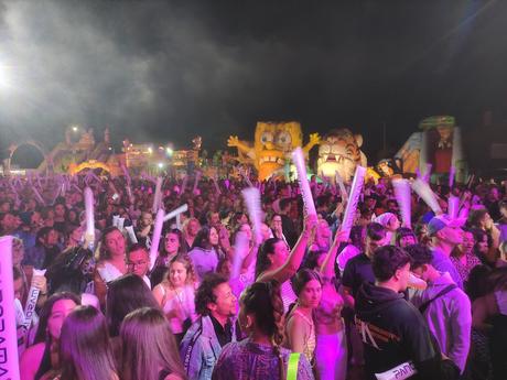 La Orquesta Panorama congregó a miles de personas en su visita a Cabañas Raras 36