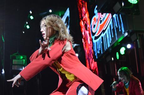 La Orquesta Panorama congregó a miles de personas en su visita a Cabañas Raras 54