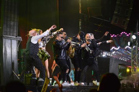 La Orquesta Panorama congregó a miles de personas en su visita a Cabañas Raras 68