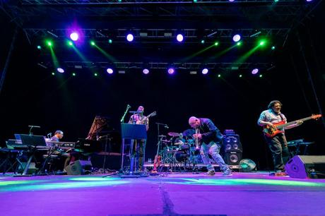 Herbie Hancock + Alfa Mist (2022) Noches del Botánico. Madrid Herbie Hancock + Alfa Mist (2022) Noches del Botánico. Madrid