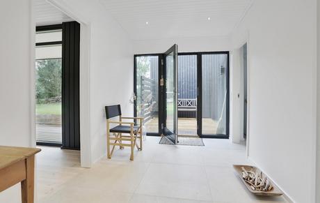 delikatissen vacation house sommer house scandi house design minimal design house danish house casa rectangular casa negra casa minimal casa de verano Casa de madera delikatissen vacation house sommer house scandi house design minimal design house danish house casa rectangular casa negra casa minimal casa de verano Casa de madera