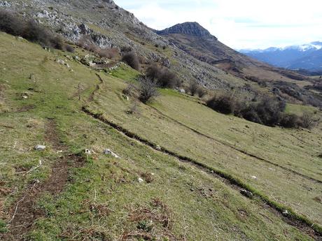 La Techera-La Mortera la Robla-El Bargolete-La Mortera'l Teixu