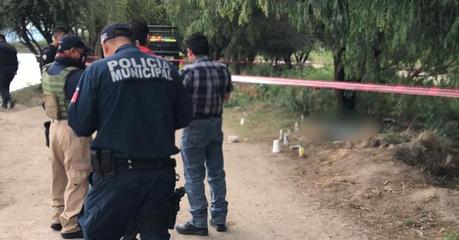 Localizan ejecutado y más de 60 casquillos percutidos en La Pila