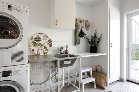 delikatissen wood ceiling techo de madera scandi style scandi home salón escandi interior de madera estilo nórdico estilo escandinavo casa sueca Casa de madera bleached wood ceiling 