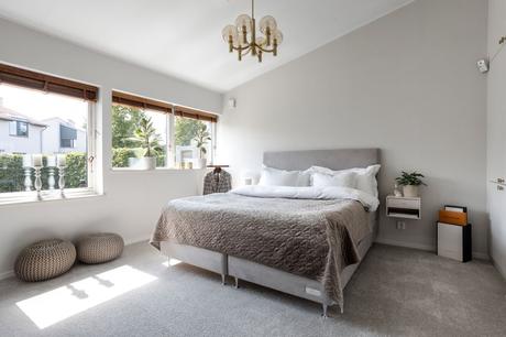 delikatissen wood ceiling techo de madera scandi style scandi home salón escandi interior de madera estilo nórdico estilo escandinavo casa sueca Casa de madera bleached wood ceiling 