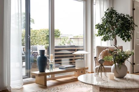 delikatissen wood ceiling techo de madera scandi style scandi home salón escandi interior de madera estilo nórdico estilo escandinavo casa sueca Casa de madera bleached wood ceiling 