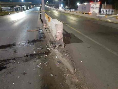 Fallece mujer al chocar a unos metros del Distribuidor Juárez