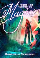 Portada de pequeños restos de magia, con Ester, una adolescente entrando por una puerta. Los colores son verdes y rojos.