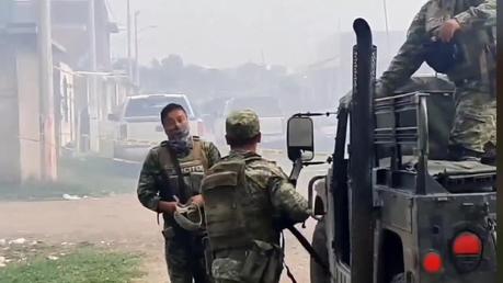 (video) Explota granada-trampa en Irapuato: 2 agentes de investigación heridos (video) Explota granada-trampa en Irapuato: 2 agentes de investigación heridos