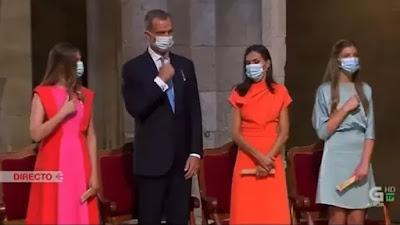 Los reyes –¿agotados? – también van de vacaciones –reales. Los reyes –¿agotados? – también van de vacaciones –reales.