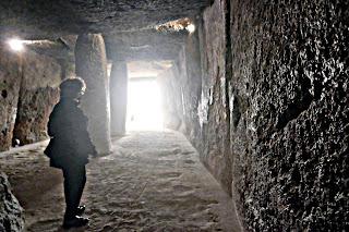 Antequera. Dolmen, 3.800 aC