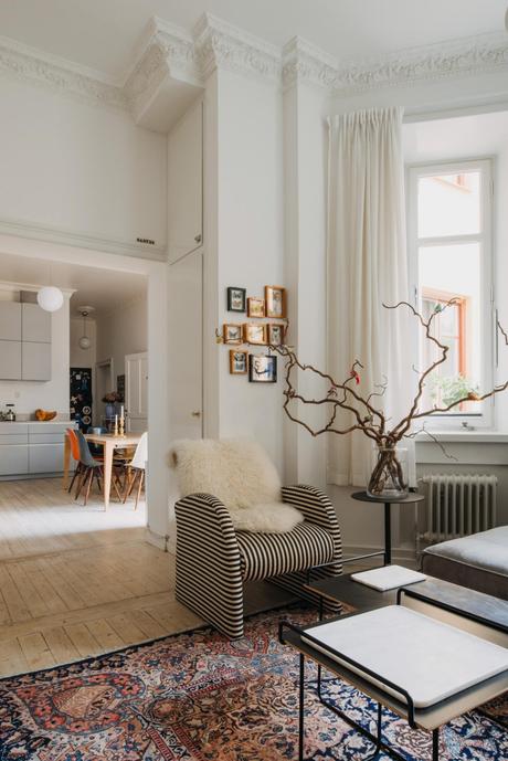 delikatissen vintage scandinavian vintage sillas eames scandinavian apartament estilo nórdico clásico decoración nordica vintage colores vintage alfombras persas 