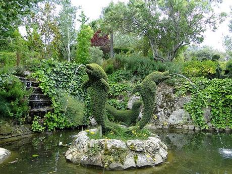 Fuente delfín El bosque encantado
