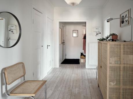 delikatissen silla hormiga scandi girls room scandi decor scandi cozy piso nórdico habitación nórdica infantil habitación niñas habitación moderna infantil girls room ant chair 