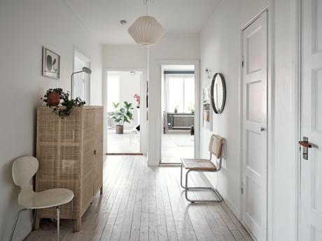 delikatissen silla hormiga scandi girls room scandi decor scandi cozy piso nórdico habitación nórdica infantil habitación niñas habitación moderna infantil girls room ant chair 