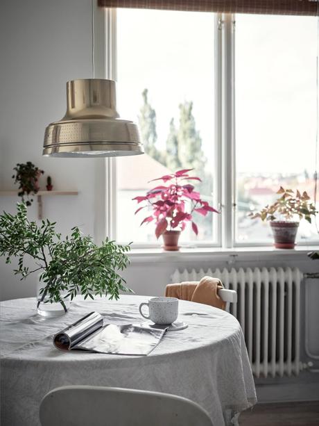 delikatissen silla hormiga scandi girls room scandi decor scandi cozy piso nórdico habitación nórdica infantil habitación niñas habitación moderna infantil girls room ant chair 