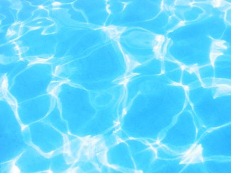 Construir y limpiar una piscina