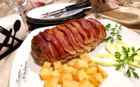 ROLLO DE CARNE PICADA Y BACON AHUMADO