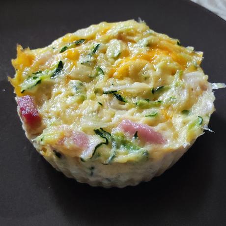 MINI QUICHES O PASTELITOS DE CALABACIN Y BACON