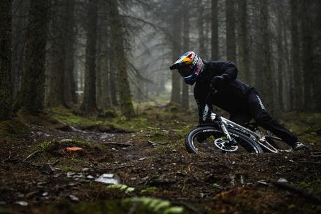 El chileno Pedro Burns se alista para una nueva Fecha del Enduro World Series 2022 Pedro Burns_Red Bull