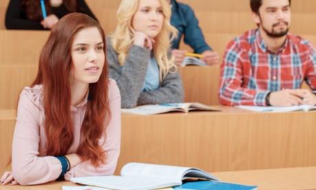 Cuándo empezarán a cobrar los estudiantes la nueva ayuda de 100 euros