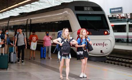 La fianza que debes pagar para tener el bono gratis de Renfe y qué hacer para qué te devuelvan el dinero