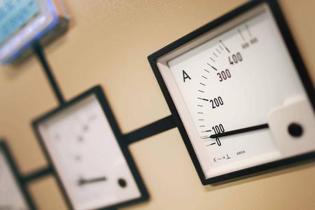 Energía Reactiva, cómo reducirla con GESTEIN Energía Reactiva, cómo reducirla con GESTEIN