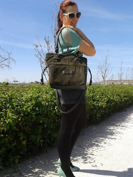 BAJO EL SOL DE ABRIL