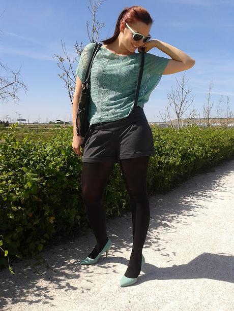 BAJO EL SOL DE ABRIL