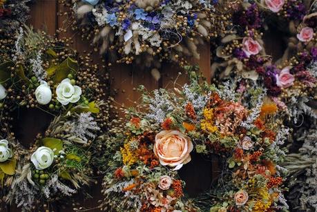 Flores y Vestimenta para funerales: ¿Qué hay que llevar? 13