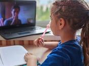 dilema pantallas: niños españoles pasan horas semanales delante pantallas.