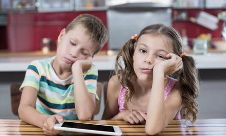 La importancia de gestionar el aburrimiento de los niños sin darles una pantalla