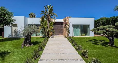 Lujosa Villa Minimalista en Ibiza