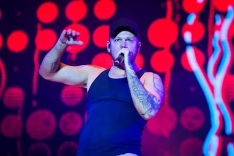 Noche latinoamericana al ritmo de Residente en el Teatro del Pueblo Noche latinoamericana al ritmo de Residente en el Teatro del Pueblo