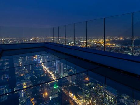 Glass Tray en Mahanakhon Skywalk - Bangkok