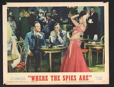 ¿DÓNDE ESTÁN LOS ESPÍAS? (Where the Spies Are) (Gran Bretaña, 1966) Espionaje, Comedia