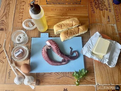 Roll de pulpo con “mayonesa a feira”