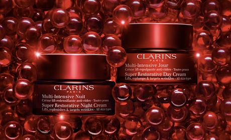 Nuevas Fórmulas de Clarins para Combatir los Signos de la Edad Provocados por la Menopausia clarins-multi-intensive-dia-y-noche-2